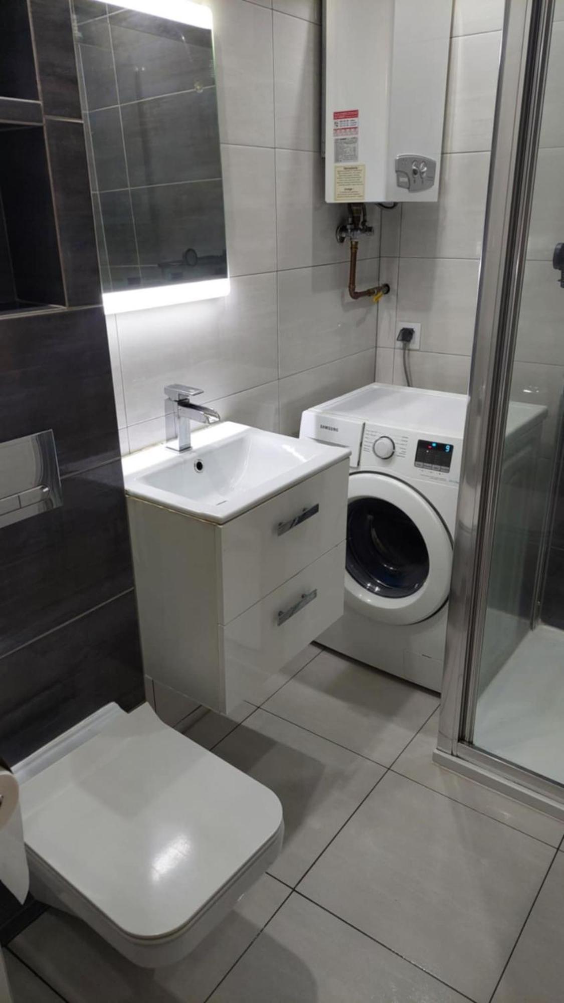 Ekskluzywny Apartament W Centrum Z Klimatyzacja I Balkonem Lubin  Ngoại thất bức ảnh