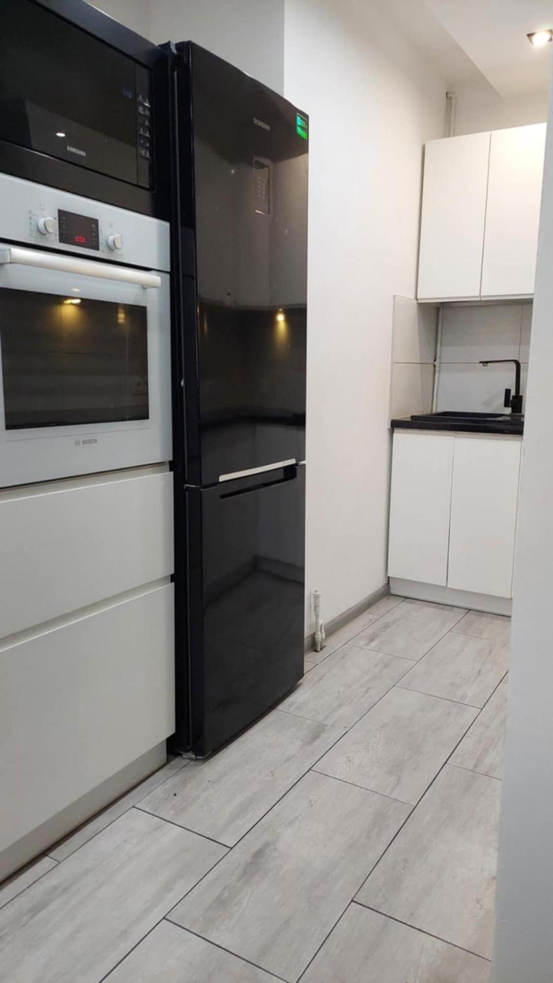 Ekskluzywny Apartament W Centrum Z Klimatyzacja I Balkonem Lubin  Ngoại thất bức ảnh