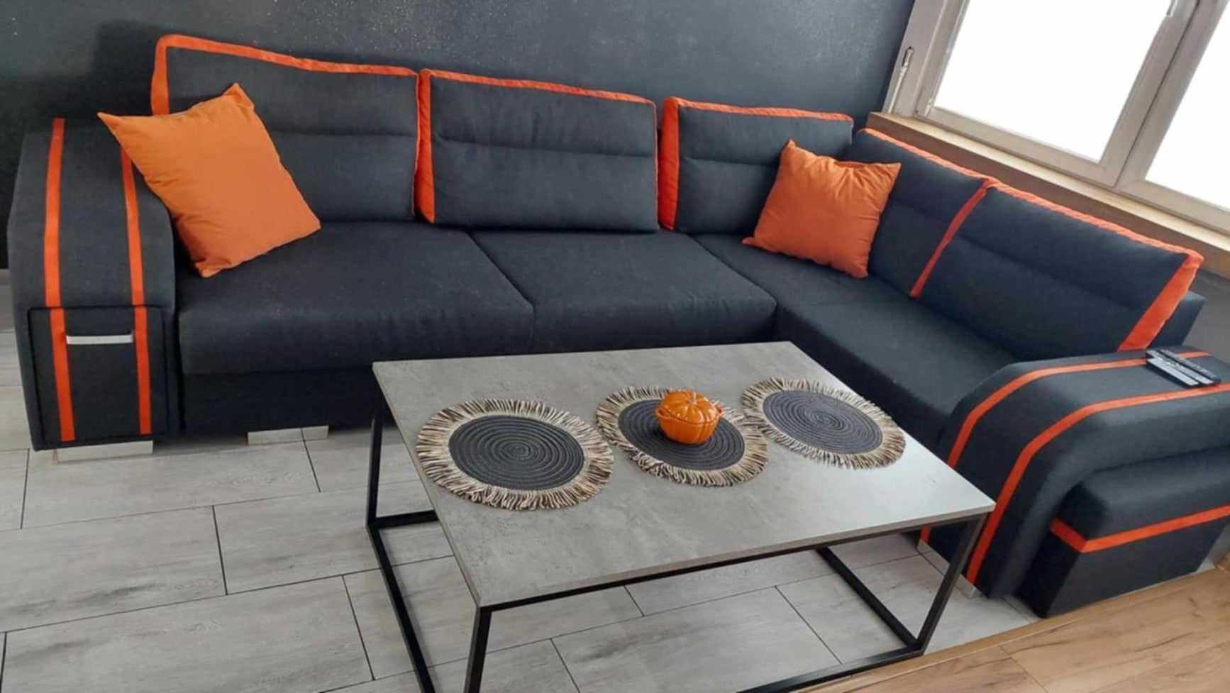 Ekskluzywny Apartament W Centrum Z Klimatyzacja I Balkonem Lubin  Ngoại thất bức ảnh