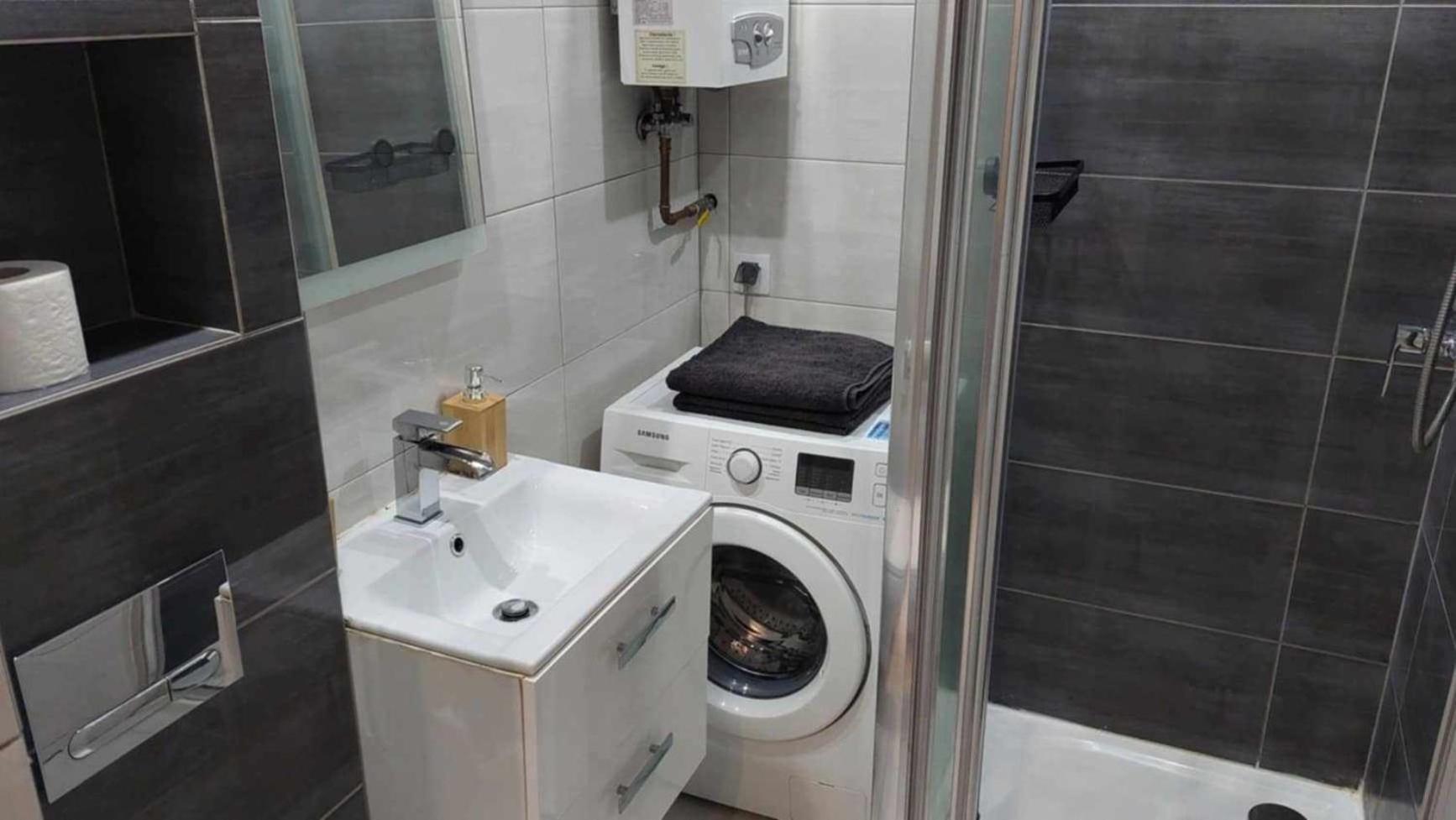 Ekskluzywny Apartament W Centrum Z Klimatyzacja I Balkonem Lubin  Ngoại thất bức ảnh
