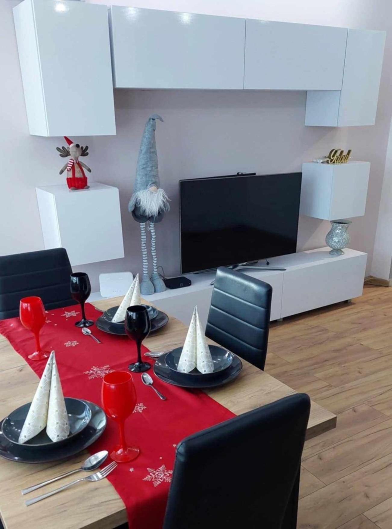 Ekskluzywny Apartament W Centrum Z Klimatyzacja I Balkonem Lubin  Ngoại thất bức ảnh